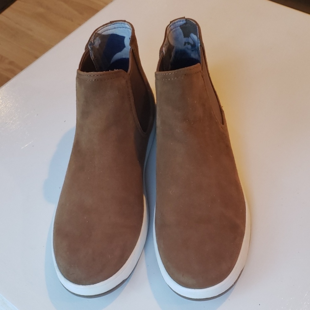 Tommy bahama relaxology size 8